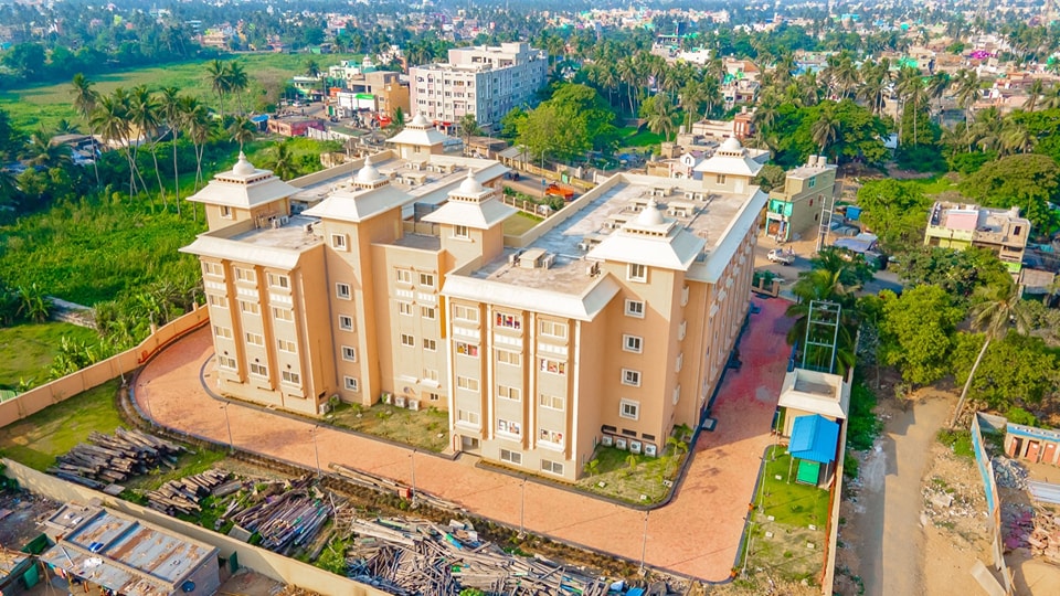Gajanan Maharaj Sansthan Exterior